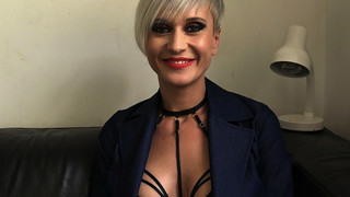 Tanya: very little experience in sub-dom